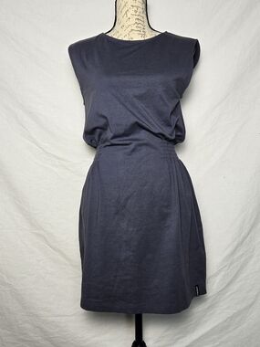 KNOWN SUPPLY Organic Cotton Smocked Waist Sleeveless Dress - Charcoal Gray - S